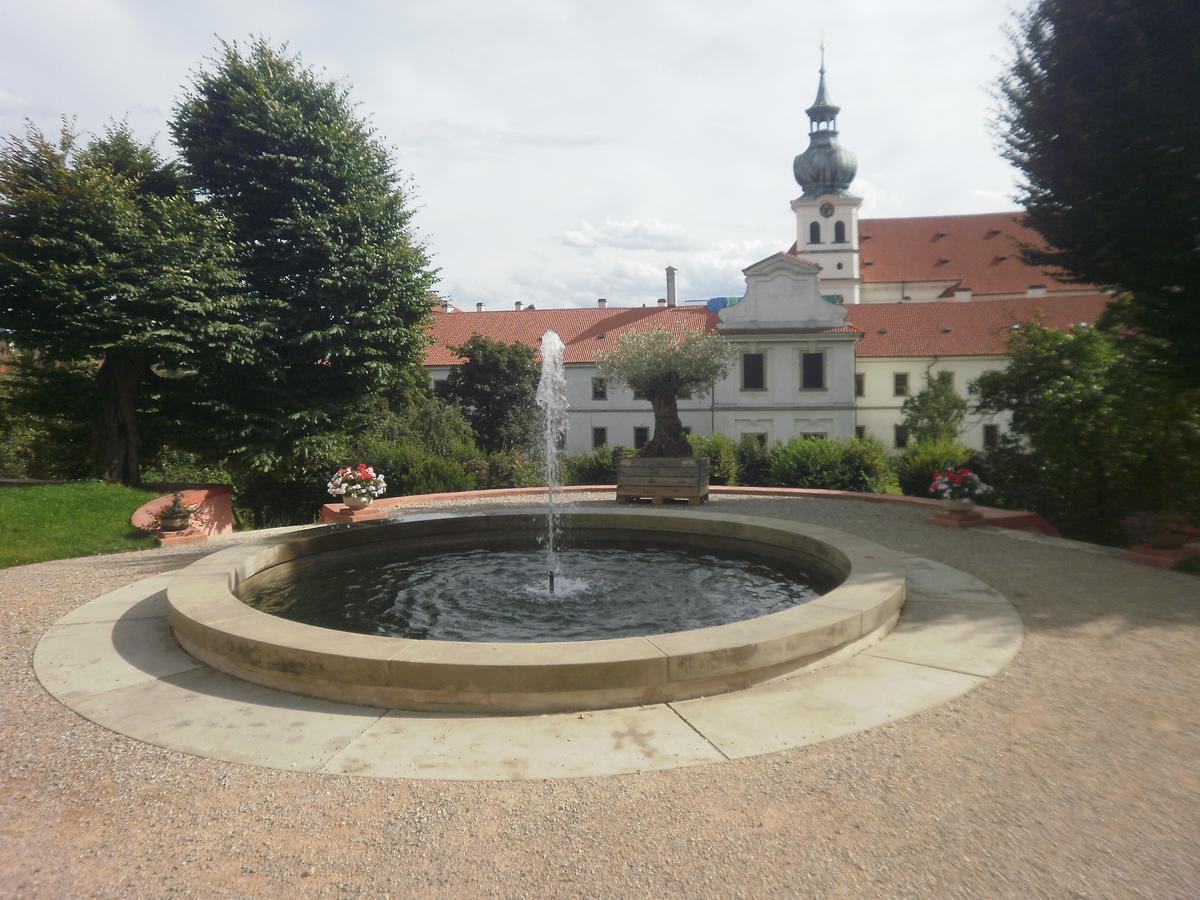 Apartricanova Prague Luaran gambar