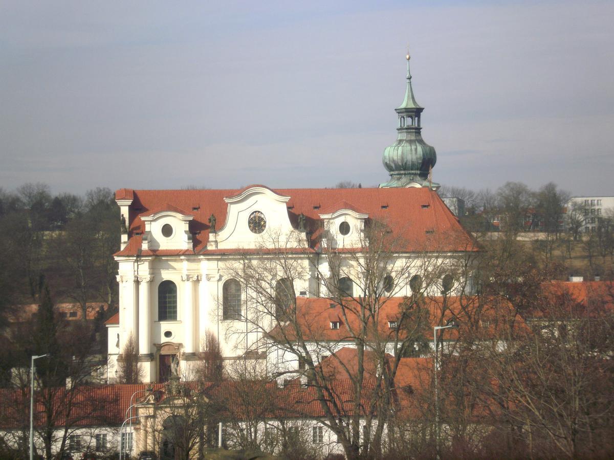 Apartricanova Prague Luaran gambar