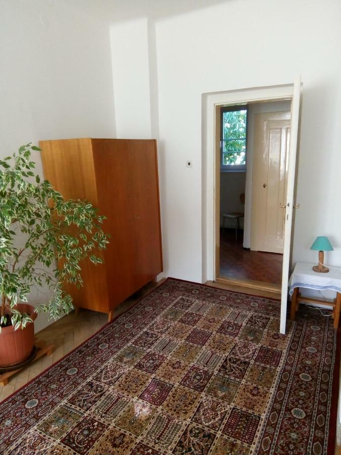 Apartricanova Prague Luaran gambar